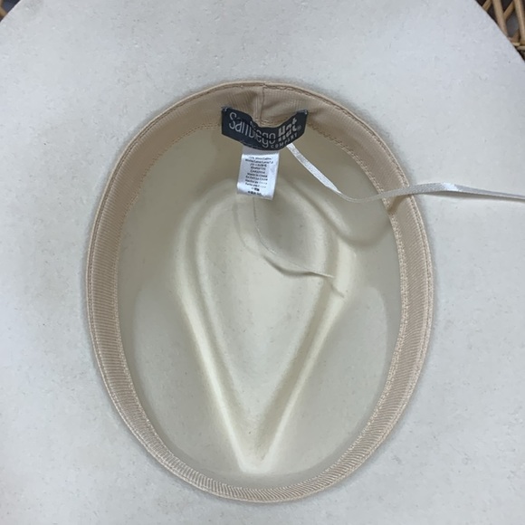 Free people charmed hat one size needs a little reshape